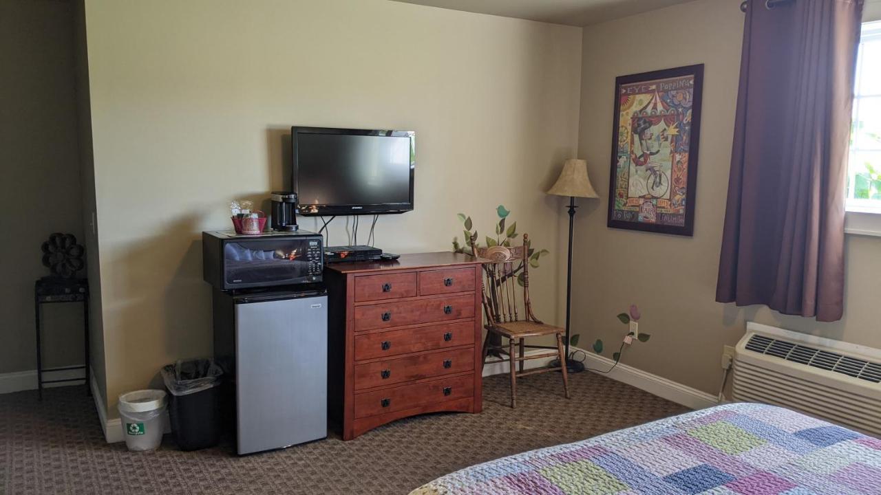 The Meadowlark Inn East Springfield Extérieur photo