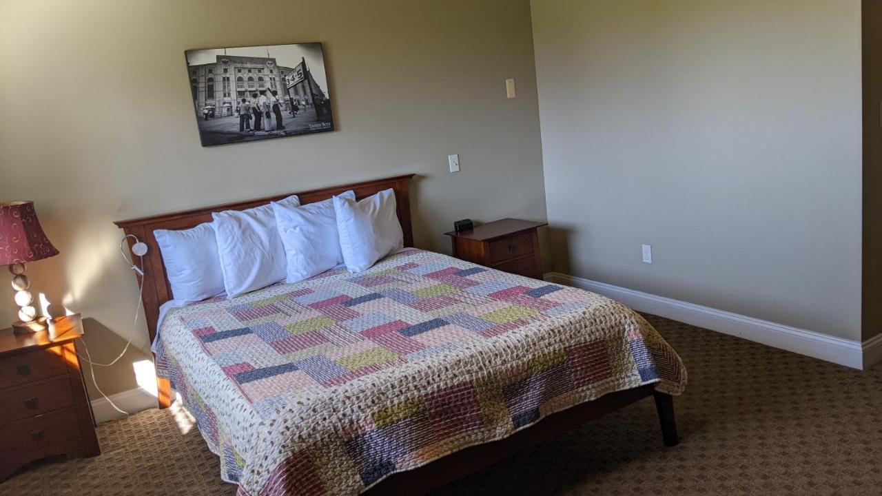 The Meadowlark Inn East Springfield Extérieur photo