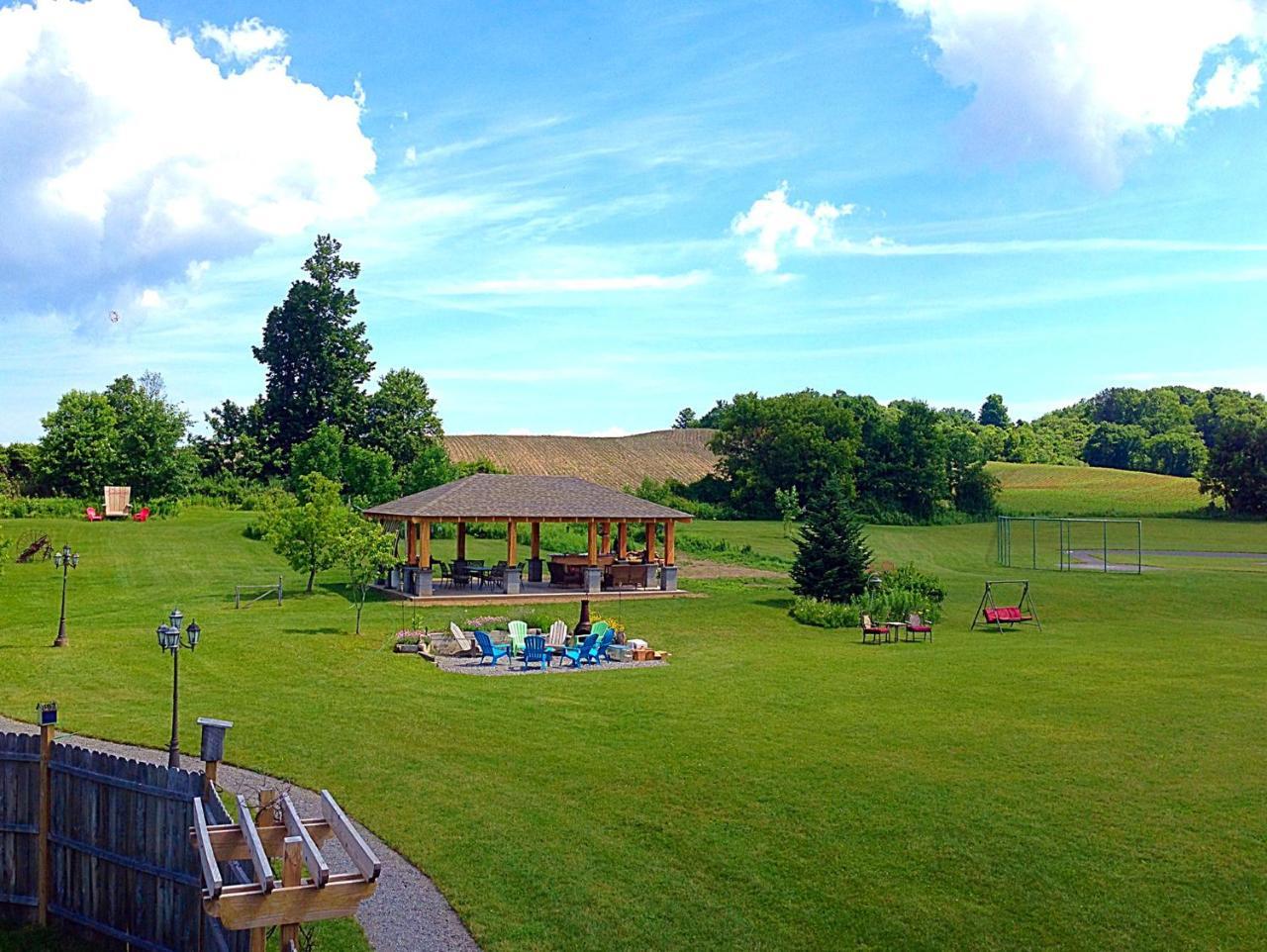The Meadowlark Inn East Springfield Extérieur photo
