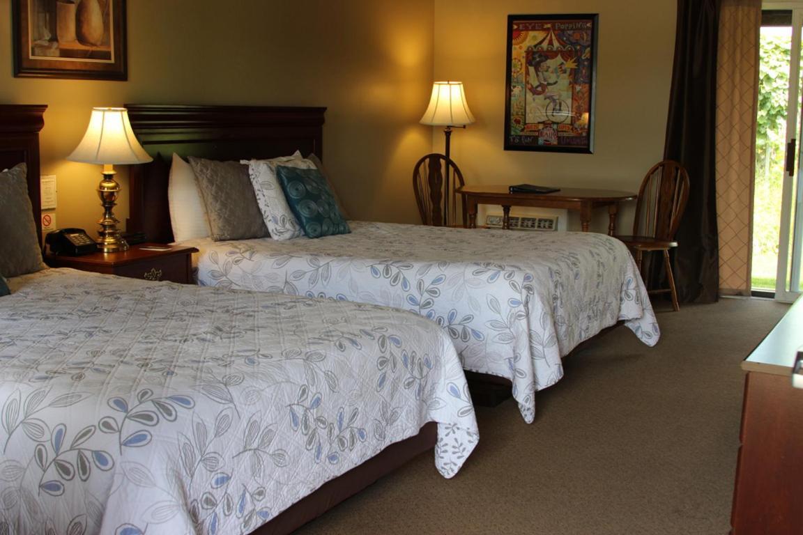 The Meadowlark Inn East Springfield Extérieur photo